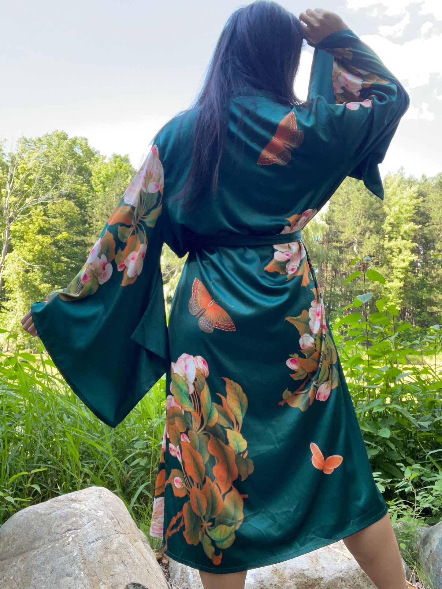 Jasmine Long Kimono Robe with Traditional Sleeves in Green